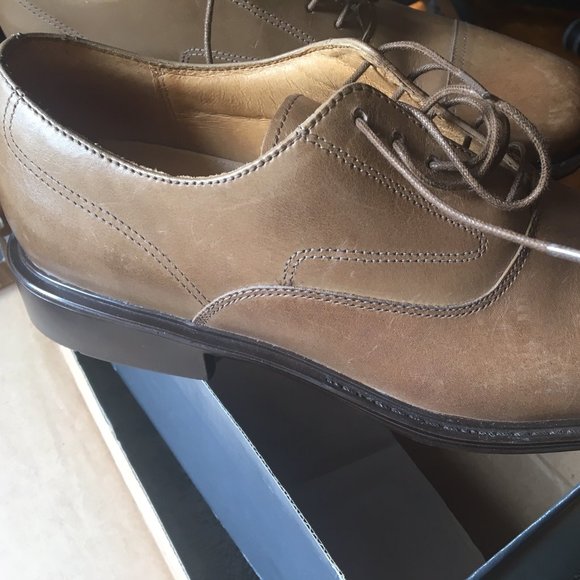 NWT/In Box Mens Rockport Dress Shoes - Picture 2 of 8
